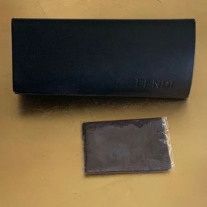 Fendi glasses 🤓 case with cloth